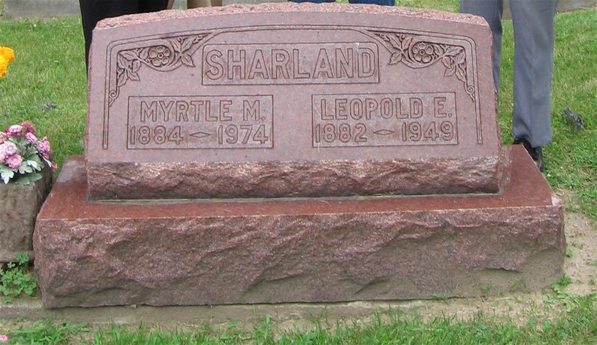 Leopold and Myrtle Sharland grave